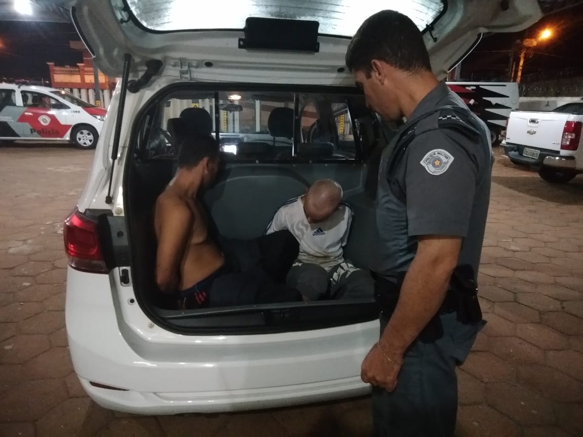 Botucatu: Homens são detidos após furto de bateria de 