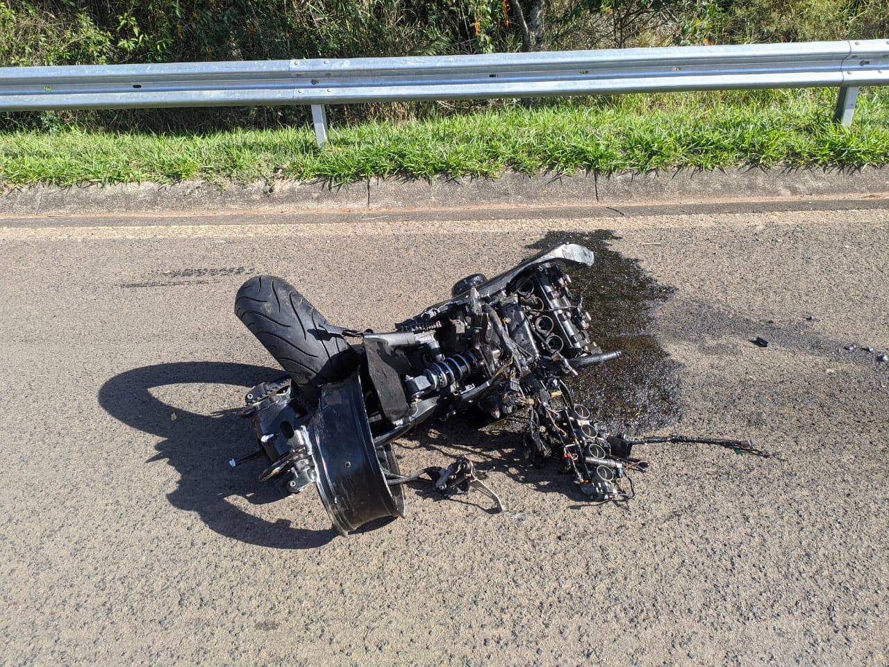 Motociclista morre em acidente na Rodovia Castello Branco, em