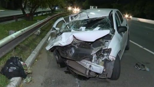 Carro de App atingiu caminhão de Botucatu