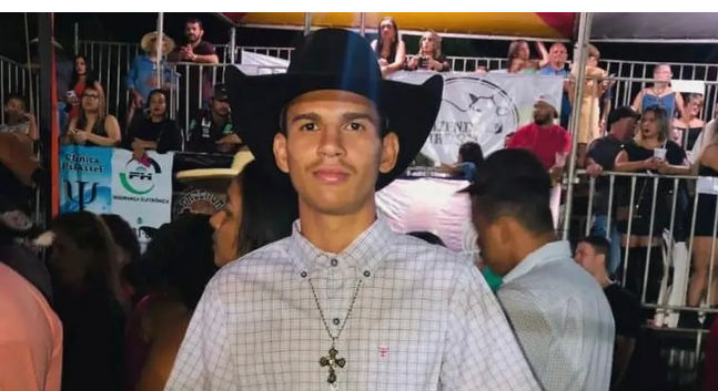 Corpo de peão que morreu após cair e ser pisoteado por touro