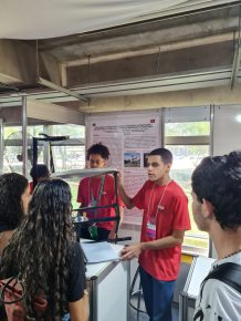 Alunos da ETEC Jaraguá apresentam fogão solar na Febrace, com apoio da FAEP