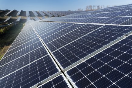 Sistemas fotovoltaicos crescem em cenário tecnológico