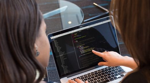 Mulheres em TI: como estimular a presença feminina no setor