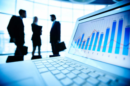 Lei estabelece a simetria salarial entre homens e mulheres