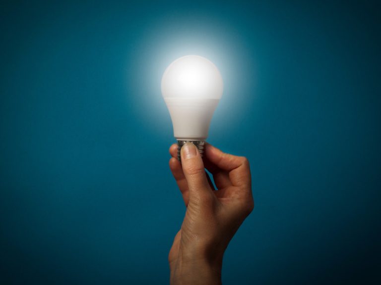 Lâmpadas LED geram eficiência energética e sustentabilidade