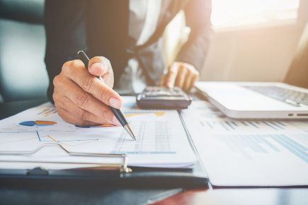 Ano de 2023 termina com surpresas positivas na economia
