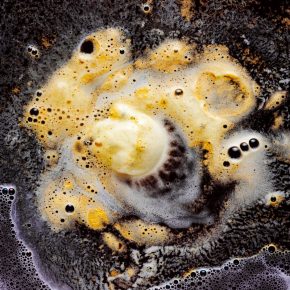 Caixa de gordura residencial demanda manutenção periódica