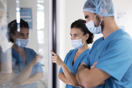OMS alerta para distribuição de enfermeiros no mundo