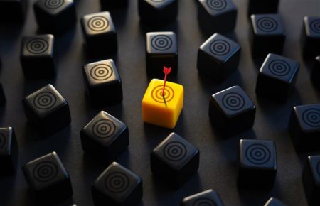Marcas investem bilhões, mas perdem atenção do público