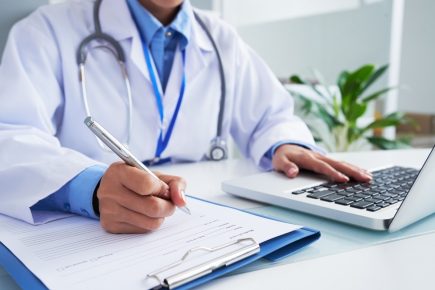 Clínica adota diagnóstico com resultado em 15 minutos