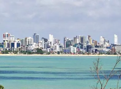 João Pessoa desponta no turismo e tem boom imobiliário