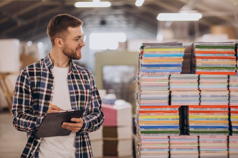 Escritores independentes encontram oportunidades no mercado