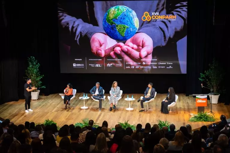 XVIII CONPARH: líderes debatem o poder do humano na era da tecnologia