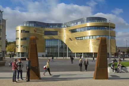 Curso sobre futuros abre caminho para mestrado na Europa