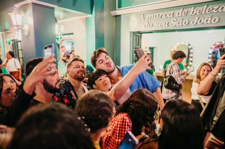 Autenticidade de creators fortalece vendas na Black Friday