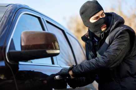 Carros visados elevam seguro e ampliam comparação no mercado