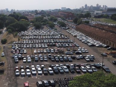 Leilão reúne 259 veículos apreendidos na Emdec Campinas (SP)