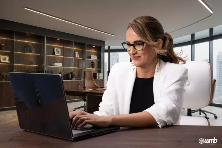 Advogada Bruna Barbosa apresenta método Sócio de Serviço