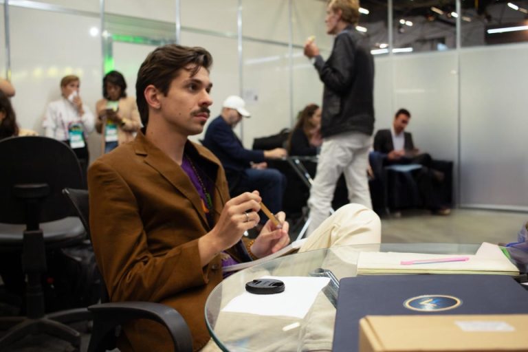 EuTalks lança nova plataforma de aprendizado executivo