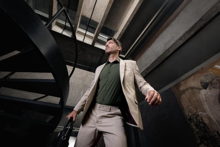 Marca Angelo Bertoni lança linha com tecidos tecnológicos