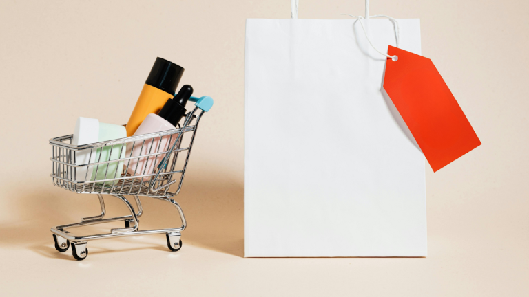 Mês do Consumidor desafia gestão de escalas no varejo