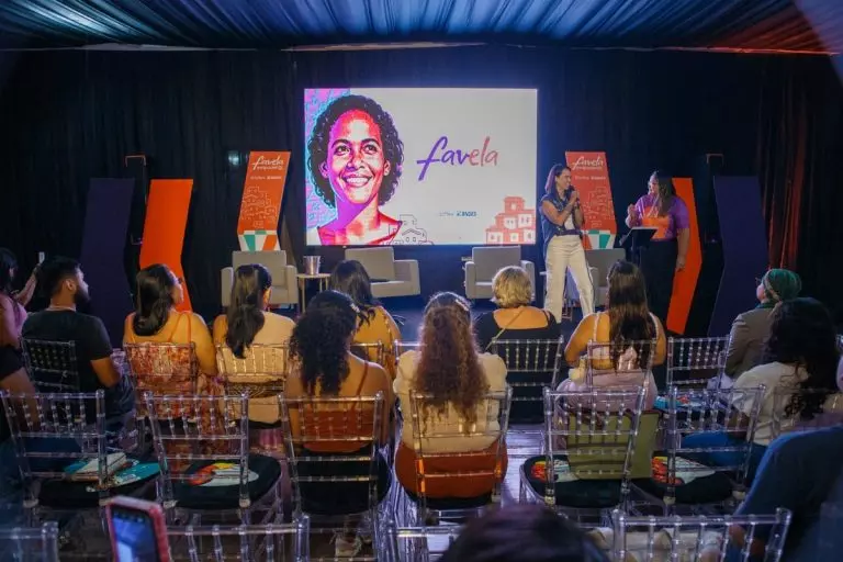 FavEla empoder@ abre inscrições para mulheres de Manaus