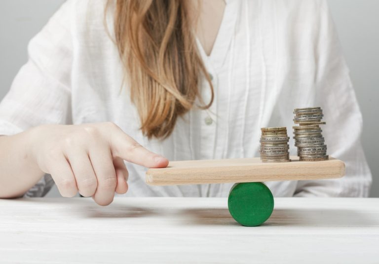 Disparidade salarial de gênero permanece em 20% no mundo