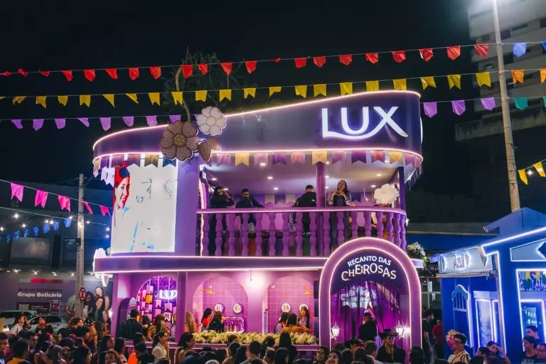 LUX amplia presença em festas de São João